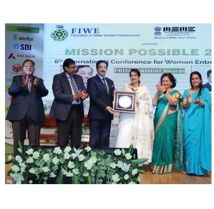 Sandeep Marwah Presented Annual Priyadarshini Awards 2022 selima-ahmad-member-of-parliament-bangladesh-receiving-lifetime-achievement-priyadarshini-award