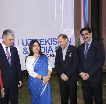 Sandeep Marwah Special Guest at Nowruz Celebration thumbnail_img_2630