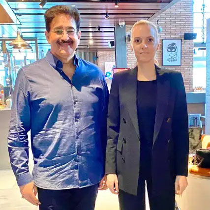 291868577_10230751230704043_8736262493606680850_n