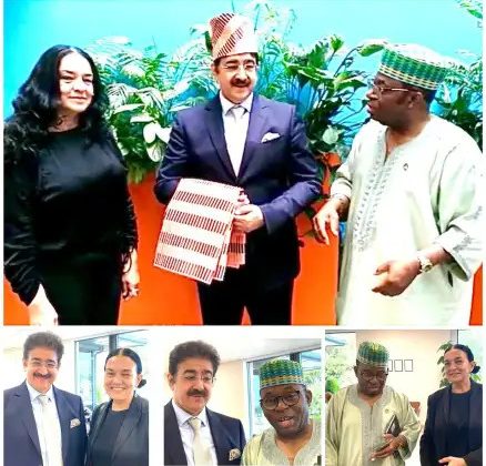 Sandeep Marwah Appreciated by AASGON Members at Kent 305842687_10231117769427282_2252275144490656950_n