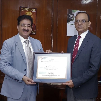 Haymandoyal Dillum Patron to Indo Mauritius Cultural Forum thumbnail_img_0256