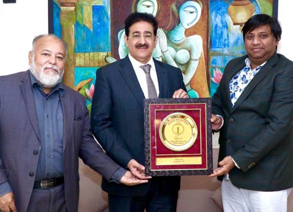 Dr. Sandeep Marwah Conferred with Vadic Samman by Sanatani Ganga Foundation thumbnail_344ceacf-ace3-4a42-b1d9-caea30f44d05
