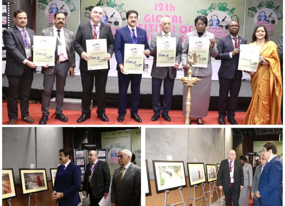 Exhibition of Still Photographs Opens at the 12th Global Festival of Journalism 426606632_10159135172901065_4096568871638450514_n