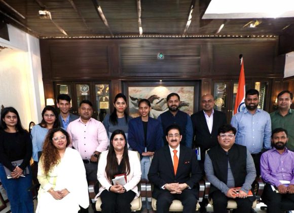 Sandeep Marwah Met Operation Team of Marwah Studios 430919665_10159163218636065_7309733735878994238_n