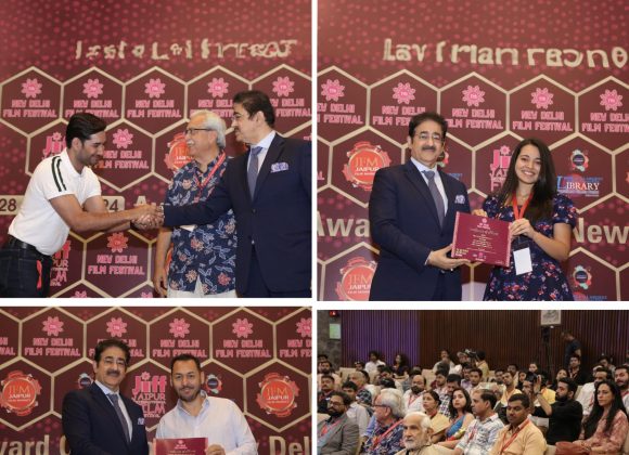 Sandeep Marwah Presents Awards for the 7th Edition of New Delhi Film Festival thumbnail_img_5805