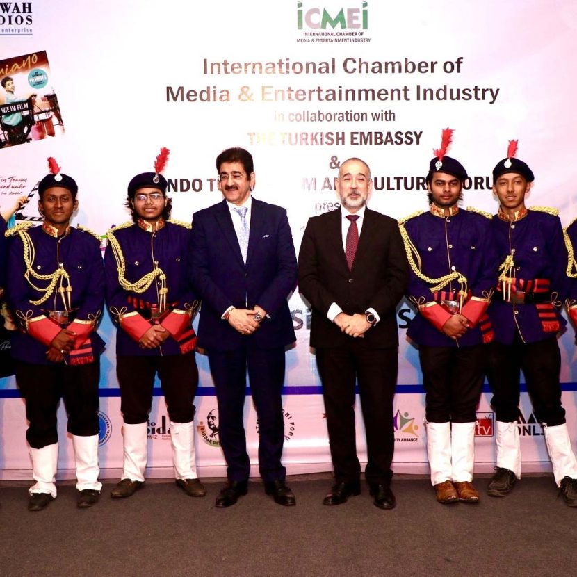 Sandeep Marwah Inaugurates Scouts & Guides Marching Band at AAFT thumbnail_img_8913