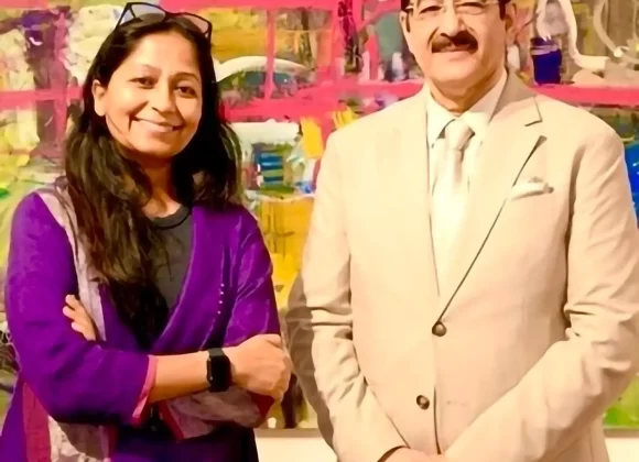 Sandeep Marwah Appreciated Paintings of Nupur Jha from Dubai thumbnail_img_7591