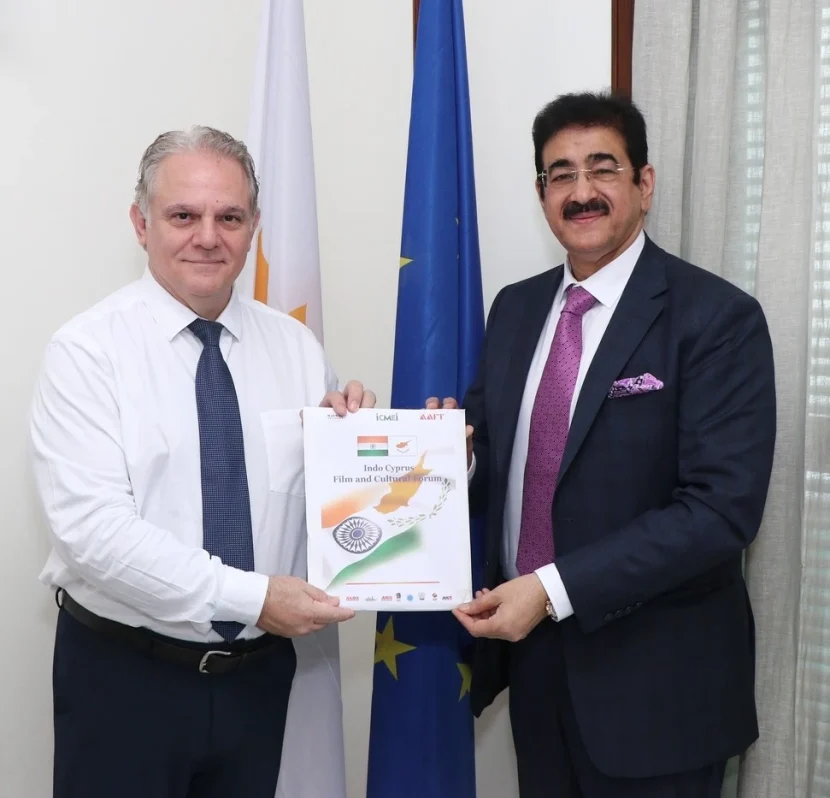 AAFT University Awards Scholarship to High Commission of Cyprus: Empowering Creative Talents img_4732