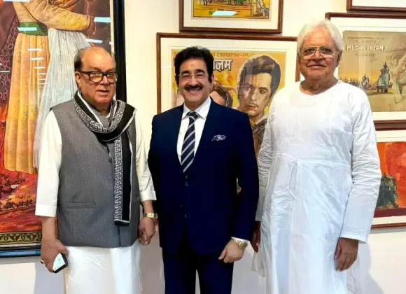 Sandeep Marwah Special Guest at Exhibition of Cinematic Heritage 456120952_10236349829185506_6306910643332589657_n