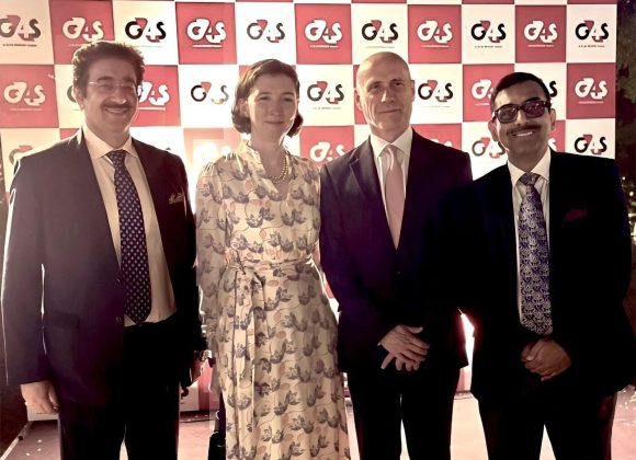 Sandeep Marwah Meets British High Commissioner to India 467401506_10159715296816065_6660041001863431977_n