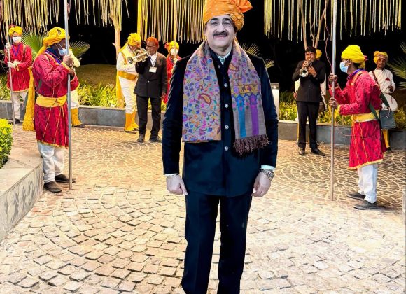 Sandeep Marwah Visits Udaipur, Rajasthan, Praises Its Untapped Potential for Film and TV Productions 467981369_18468319885061784_6580632280644467076_n