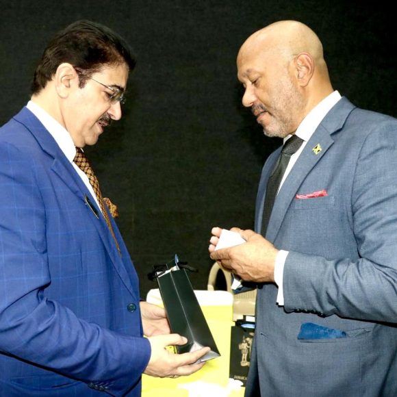 474450506_10160083283041065_6830835342719529484_n-1