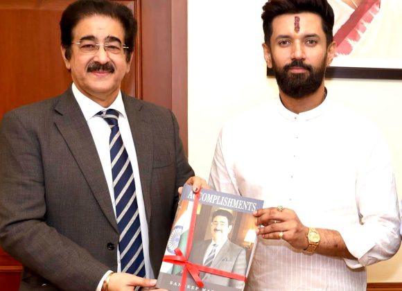 Dr. Sandeep Marwah Meets Union Minister Chirag Paswan 482197279_10160177277526065_4844114507135478819_n
