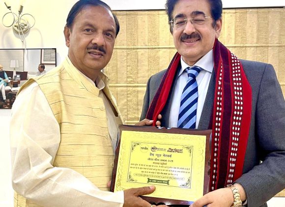 Dr. Sandeep Marwah Honored on Founders’ Day of Noida for Promoting City on Global Map 490889872_10160322553826065_5092465808563596813_n