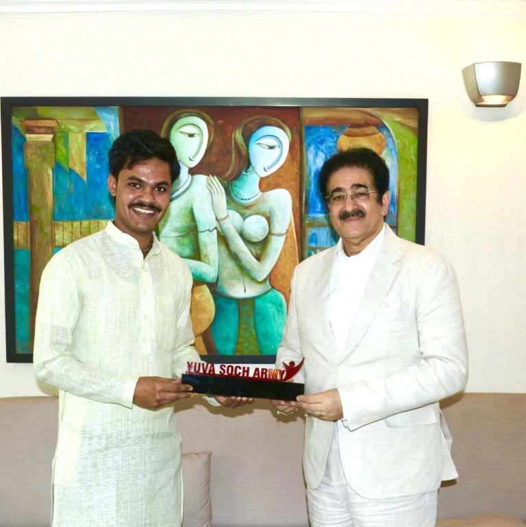 Sandeep Marwah Honoured by Yuva Soch Army for Service in Uniform and Social Contribution
