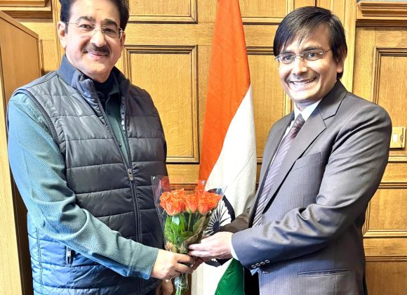 Sandeep Marwah Visits Consulate General of India