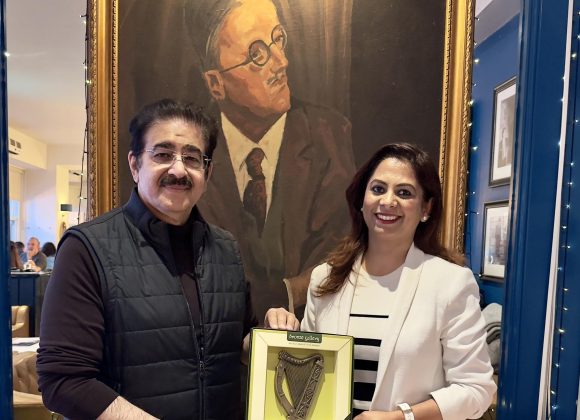 Dr. Sandeep Marwah Honoured with Ireland’s National Emblem for Promoting Peace and Unity through Art and Culture 544784174_10160909897756065_2201468578020853033_n