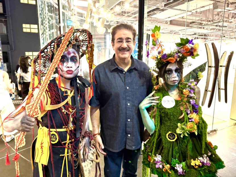 Dr. Sandeep Marwah Participates in Halloween Festival in Hong Kong 572836947_10242762261172298_2119642347597841585_n