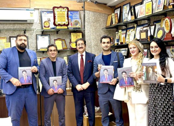 Sports Delegation from Iran at Marwah Studios 585848677_10161173365666065_8336307642712138182_n
