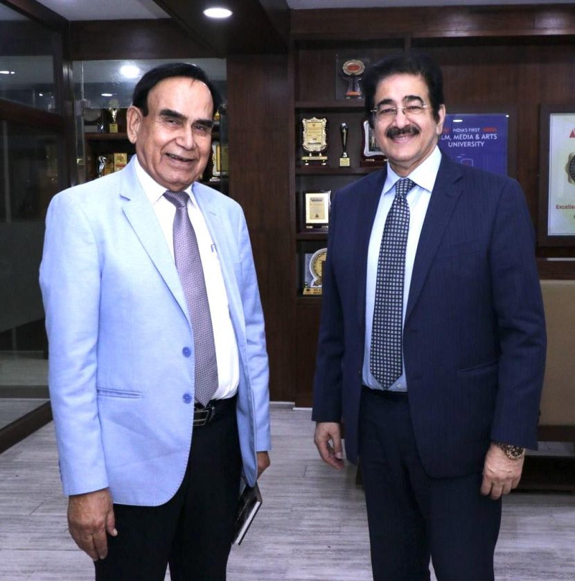 Insightful Interaction on the Future of Education and Innovation 655756011_10161678341326065_5524756443290104029_n