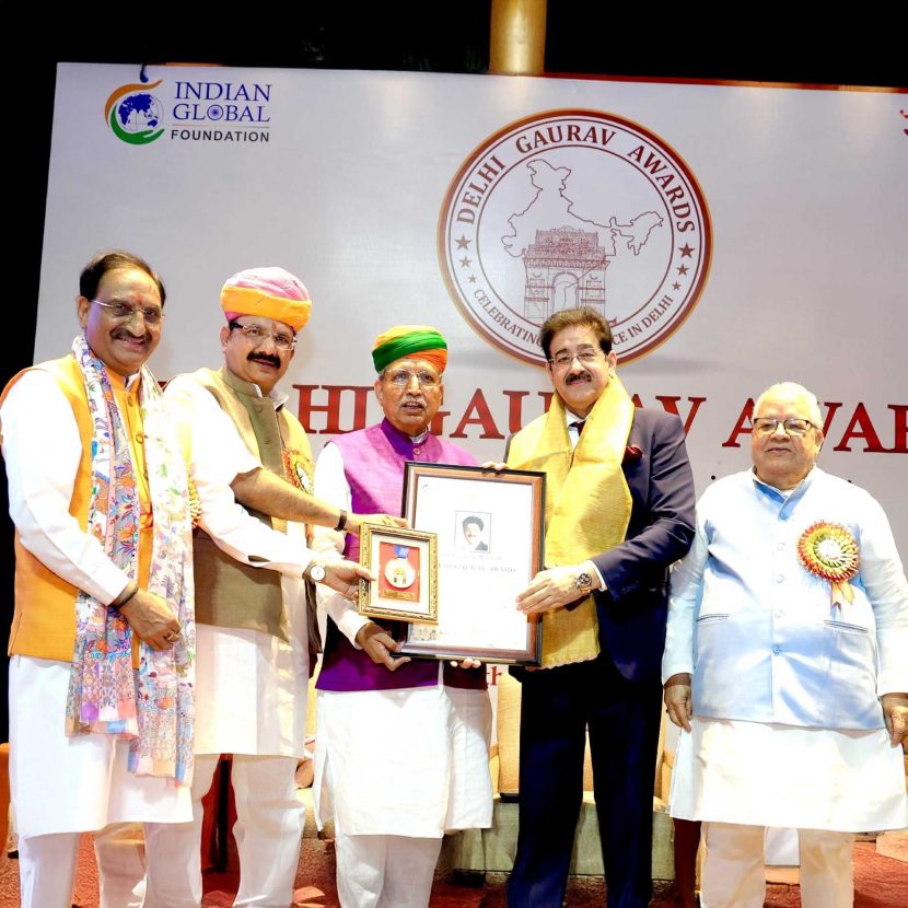 Dr. Sandeep Marwah Conferred with Prestigious “Delhi Gaurav Award” at Pradhan Mantri Sangrahalaya 16998061-ea13-441a-868b-c19439e8e15f-3