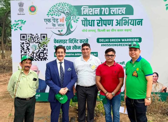 Rotary Clubs Join Hands for Tree Plantation Drive “Ek Ped Maa Ke Naam” in Central Delhi 762803783_10162177389331065_3481578474456278960_n