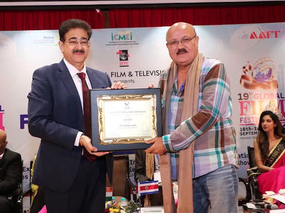 Aroon Bakshi Honoured with Hindi Cinema Bhushan at 19th Global Film Festival Noida 2026 829196388_1788817275485201_181637747536632640_n