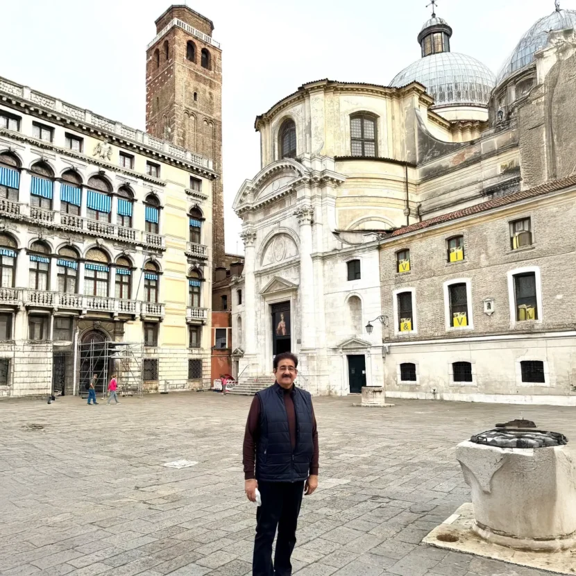Dr. Sandeep Marwah Visits Venice to Explore Global Tourism and Cultural Heritage 840659471_2268623920360919_2430970076017227099_n